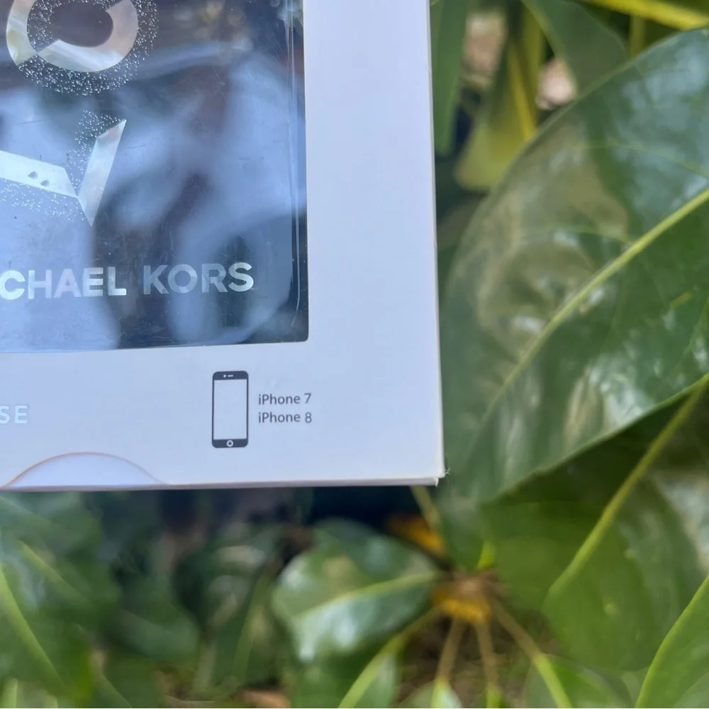 NWT Michael Kors “LOVE”  black iPhone 7 and 8 case!